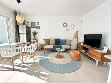 Fresh Lemonade: A/C, Pool, Work Desk, 2 terraces
