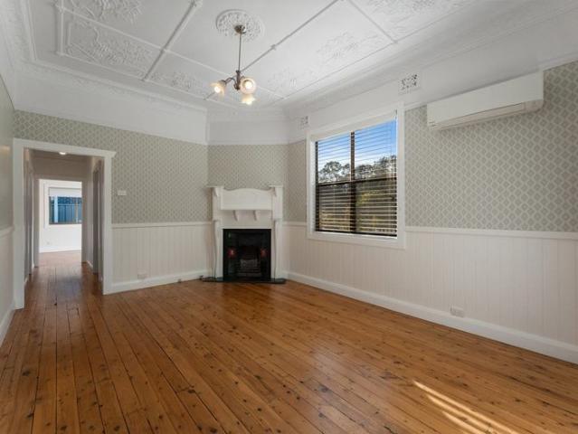 Fresh & Light Filled 2 Bedroom Home with Study