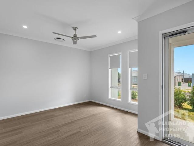 Fresh, Low‑Maintenance Modern Home