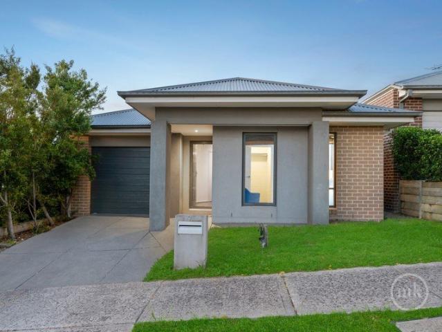 Fresh, Modern & Effortless Living in Laurimar