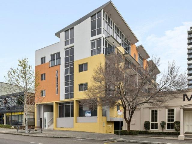Fresh, Modern & Exceptionally Convenient West Perth Living