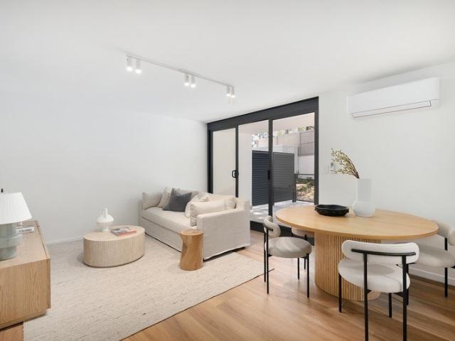 Fresh modern living in prime locale