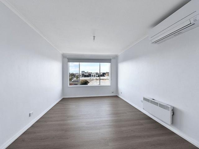 Fresh, Modern & Light Filled 2 Bedroom Living