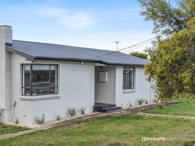 Fresh, Modern & Move In Ready