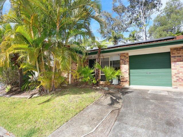 Fresh, Modern & MoveIn Ready Renovated Corner Gem in Pine Ridge Close