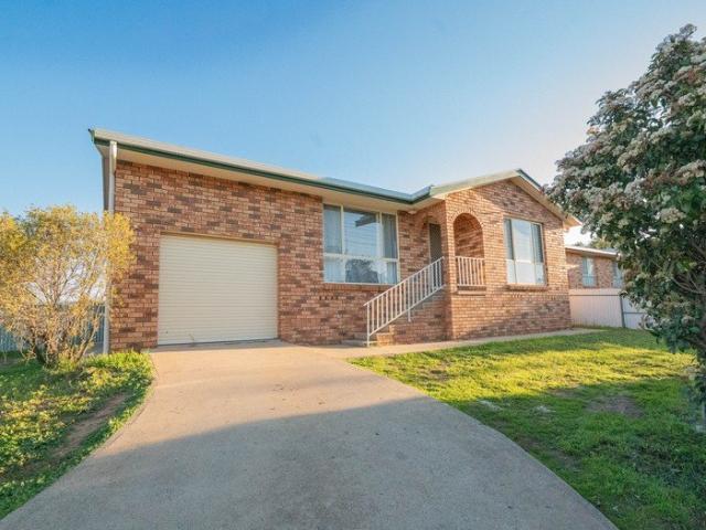 Fresh New Look Move In Ready Brick Home