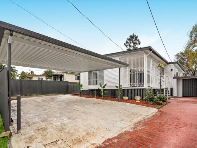 FRESH NEW RENO READY TO MOVE IN