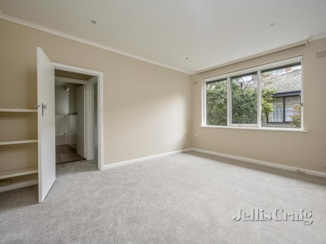 Fresh One Bedroom Apartment