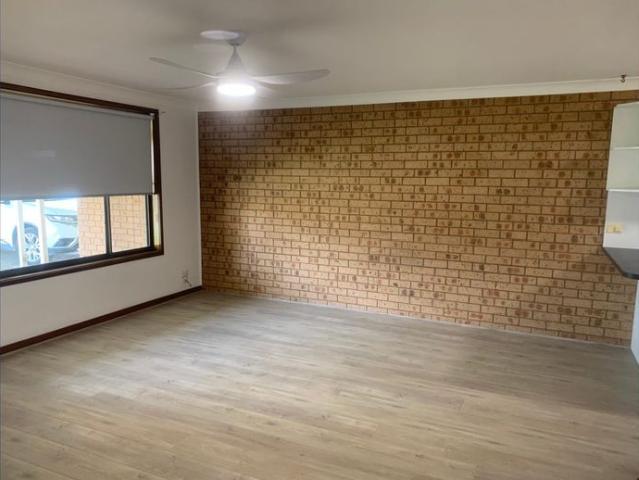 Fresh renovated two bedroom unit now up for lease
