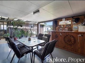 Fresh & Spacious 3 Bedroom Home