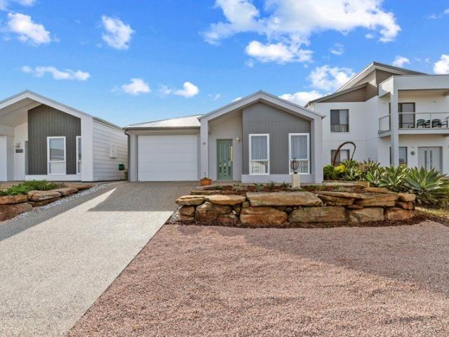 FRESH START, COASTAL LIFESTYLE, EFFORTLESS LIVING