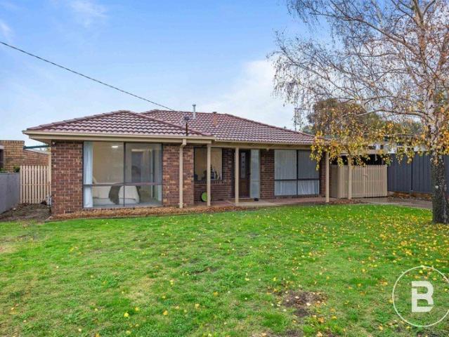Fresh, Stylish and Fully Renovated Family Home