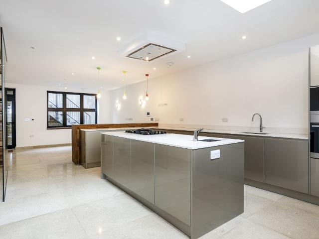 Freshford Street, London SW18, 4 bed semi detached house to rent, £5,000 pcm | PrimeLocation
