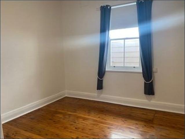 Freshly painted 3 bedroom home within walking distance of cosmopolitan Beaumont Street