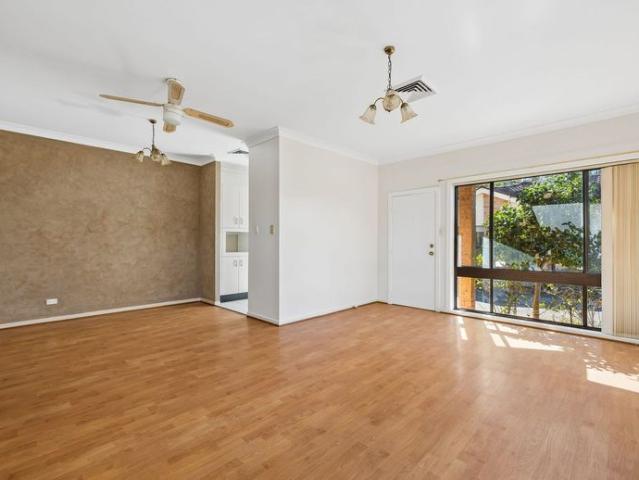 Freshly Painted 2 Bed Villa