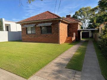 Freshly Painted 4 Bedroom Home