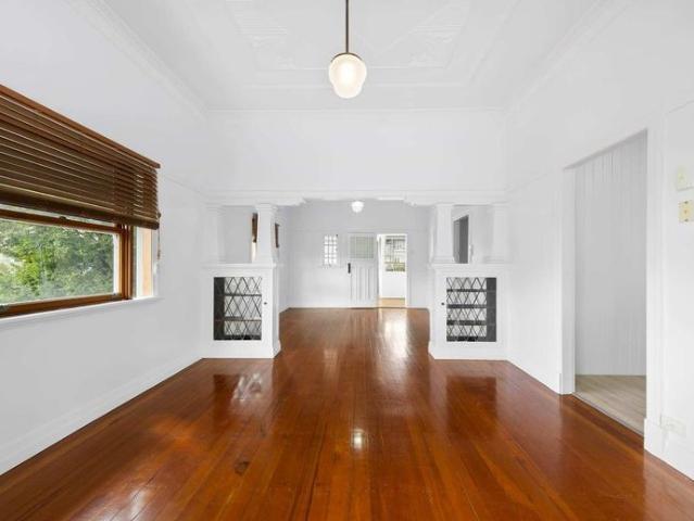 Freshly Painted Character Home in Holland Park