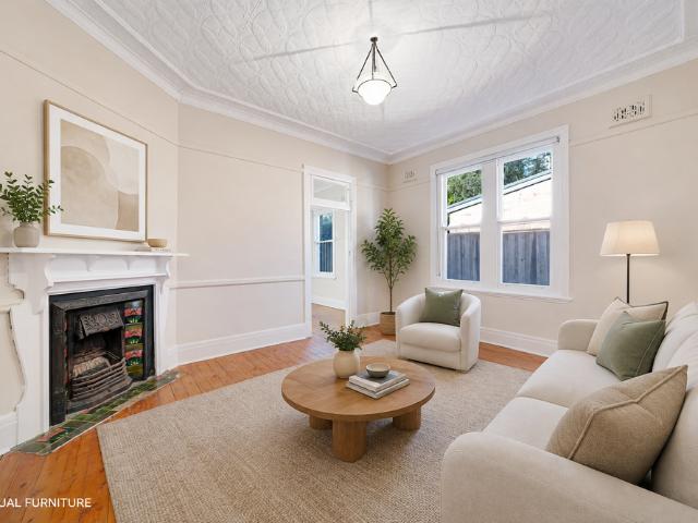 Freshly Painted Character Semi with Spacious Outdoor Entertaining & Double Parking