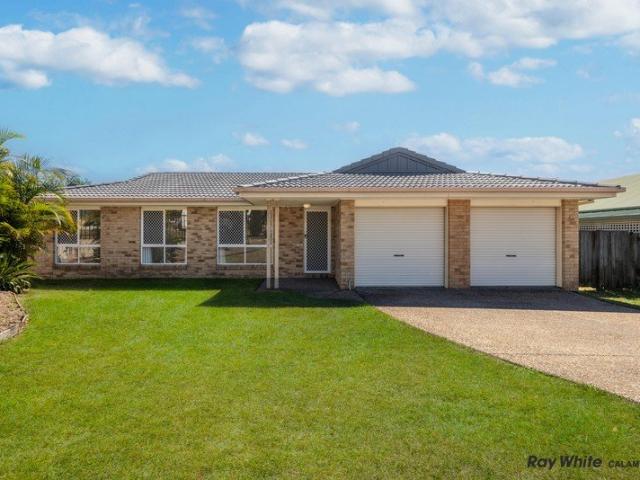 Freshly Painted and Renovated Cul de Sac Lowset Home in Convenient Location