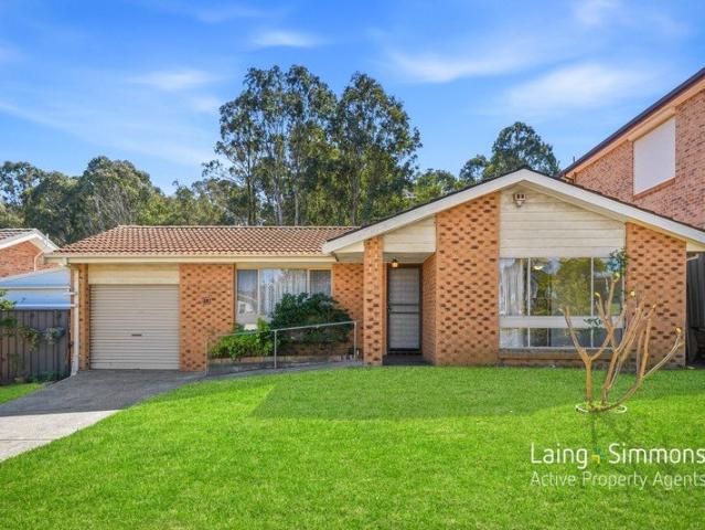 Freshly Painted Brick Classic with Impressive Outdoor Entertaining