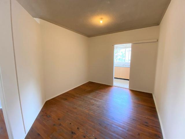 Freshly Painted Ground Floor Unit