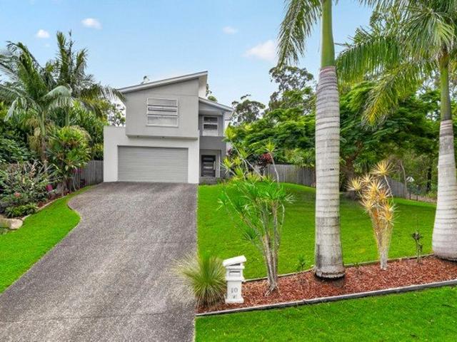 Private Coomera Waters Retreat on 1,425m² block!