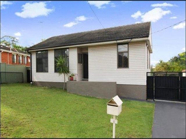Freshly painted family home, close to schools and public transport