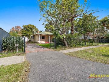 Freshly Painted Family Home with Huge Backyard & Outdoor Entertaining
