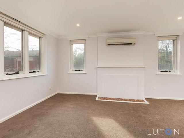 FRESHLY PAINTED HOME IN A GREAT O'CONNOR LOCATION