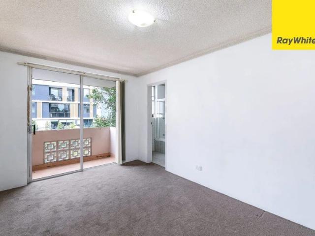 Freshly Painted One Bedroom Unit