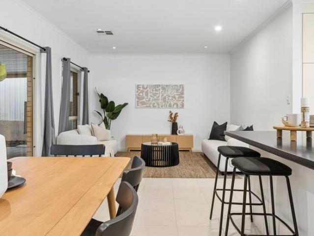 Freshly painted, Spacious and Low maintenance home
