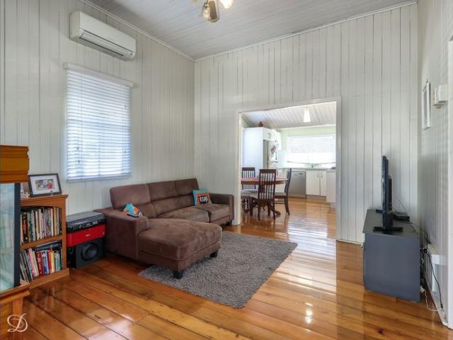 Freshly Painted Queenslander cottage