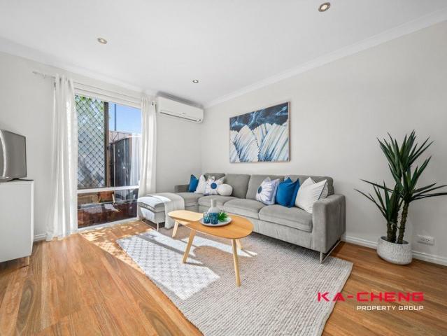 Freshly Painted Townhouse with Inviting Outdoor Entertaining