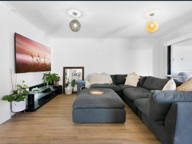 Freshly Painted Townhouse | 3 Bed • 2 Bath • Beachside Living
