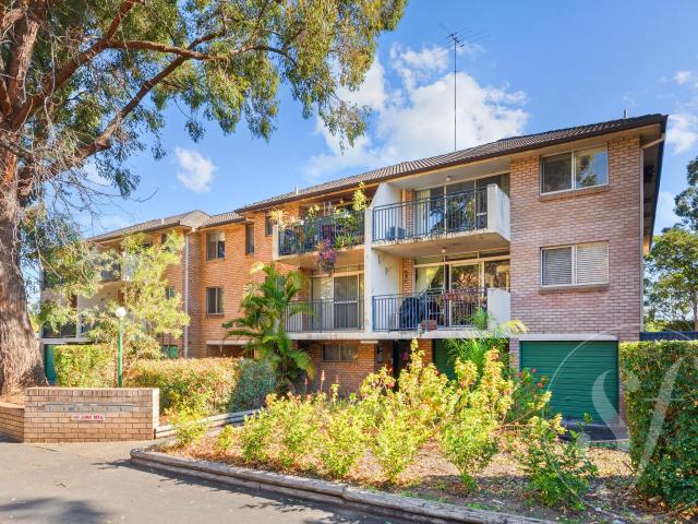 Freshly Painted Two Bedroom Apartment with Lock Up Garage