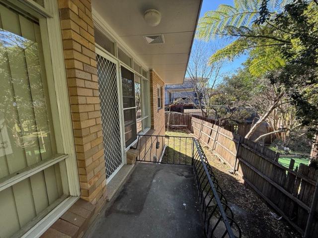 Freshly Painted Unit in Peaceful Mount Keira