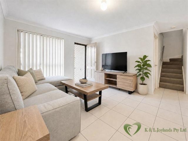 Freshly Presented Townhouse with Spacious Living and Private Courtyard