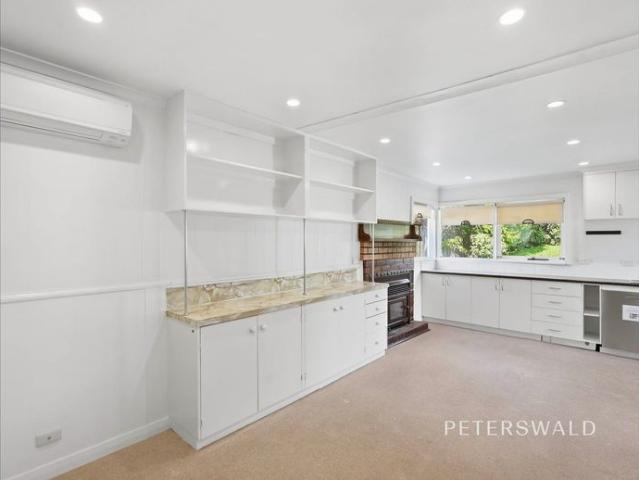 Freshly Presented in Desirable West Hobart