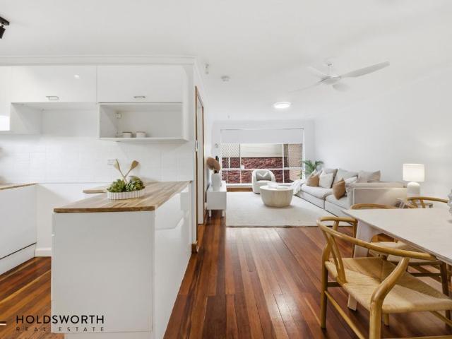 Freshly Refreshed Duplex with Fantastic Outdoor Entertaining