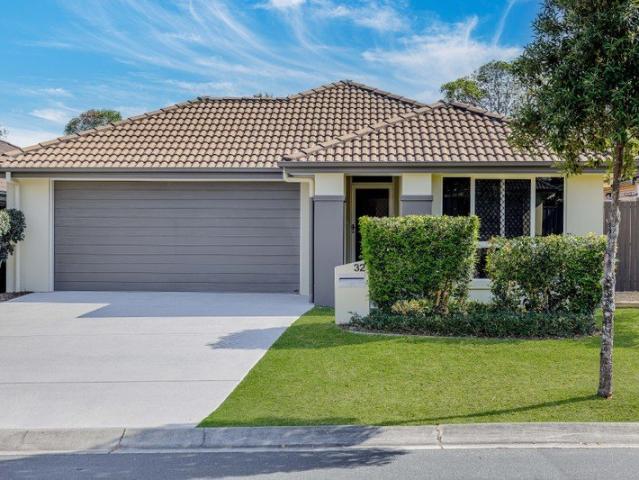 Freshly Refreshed Family Living in Hilltop Green, North Lakes