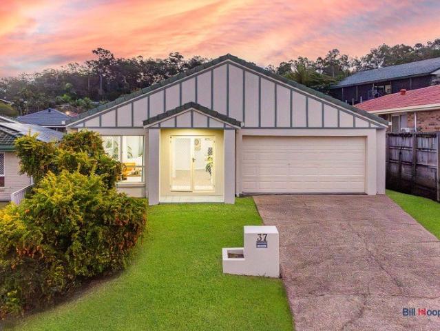 FRESHLY REFURBISHED FAMILY HOME