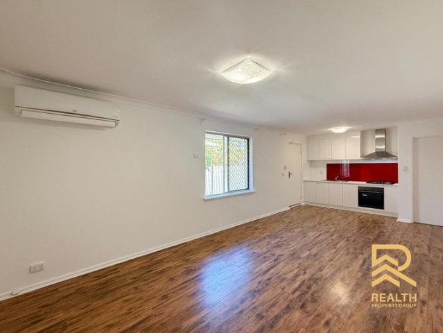 Freshly Refurbished Home in Rossmoyne Senior High School Catchment!