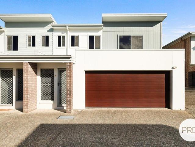 Freshly Refurbished Townhouse in great Complex