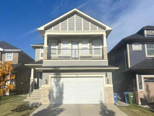 Freshly Renovated 4 Bedroom Evanston Family Home for Rent—Your New Home Awaits! — 4 Bedrooms+ Den House