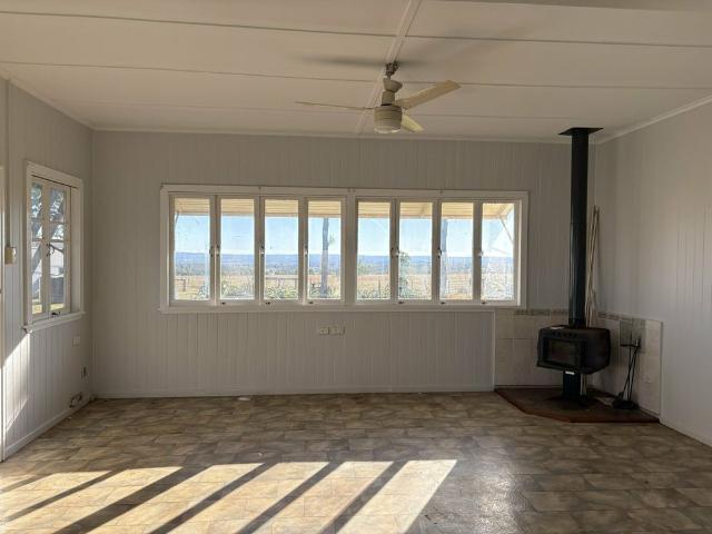 Freshly renovated 4 bedroom home on acreage in Tablelands