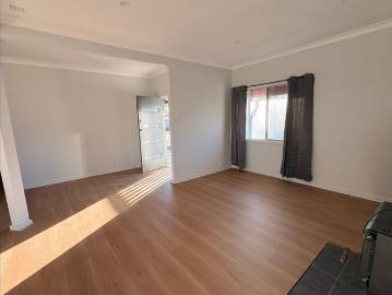 Freshly renovated 5 bedroom, 2 bathroom home available now in Coolgardie