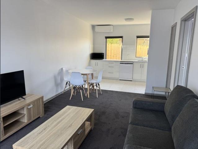 Freshly Renovated 1 Bedroom Apartment in a Prime Location Furnished