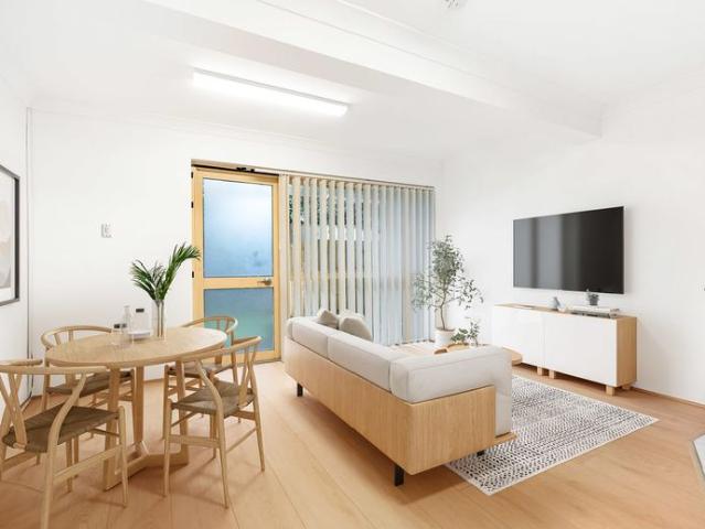 Freshly Renovated 1 Bedroom Unit Just Minutes from Bondi Beach