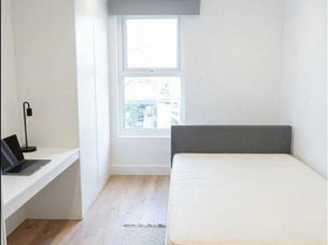 ✨Freshly Renovated 2 bed Flat Canada Water