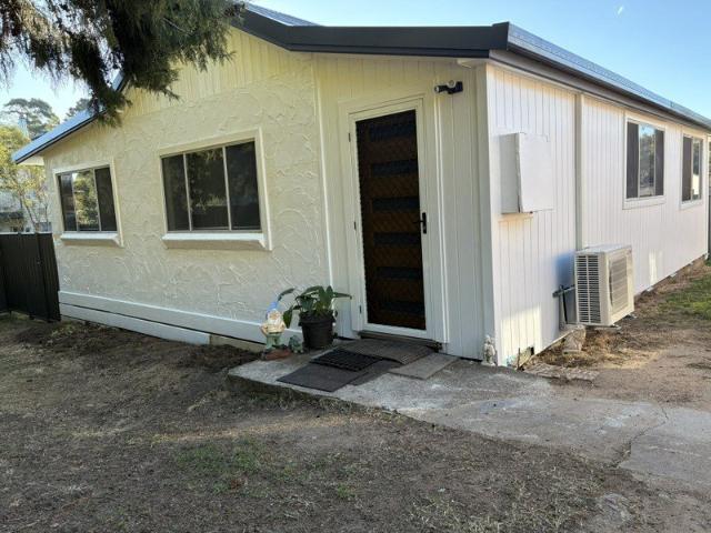 FRESHLY RENOVATED 2 BEDROOM HOME IN BEGA